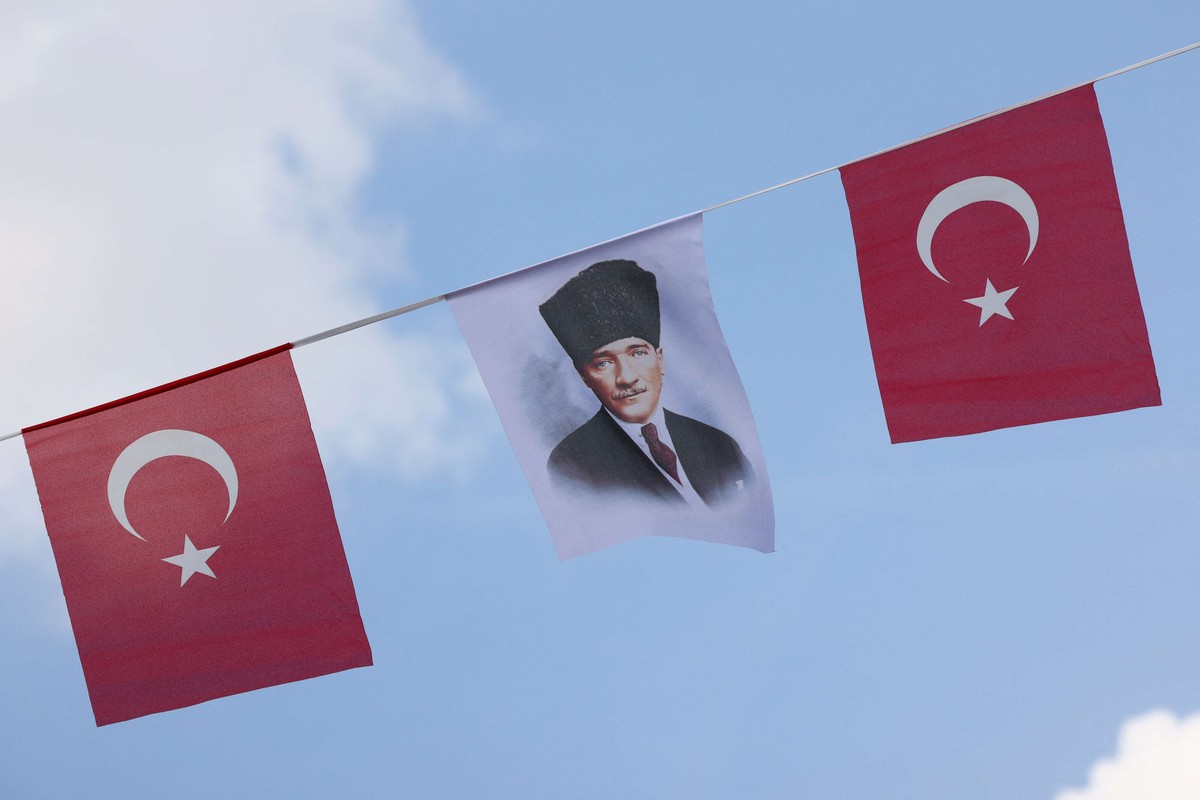الانتخابات تكشف صراعا بين علمانية اتاتورك والمؤيدون للقيم الدينية