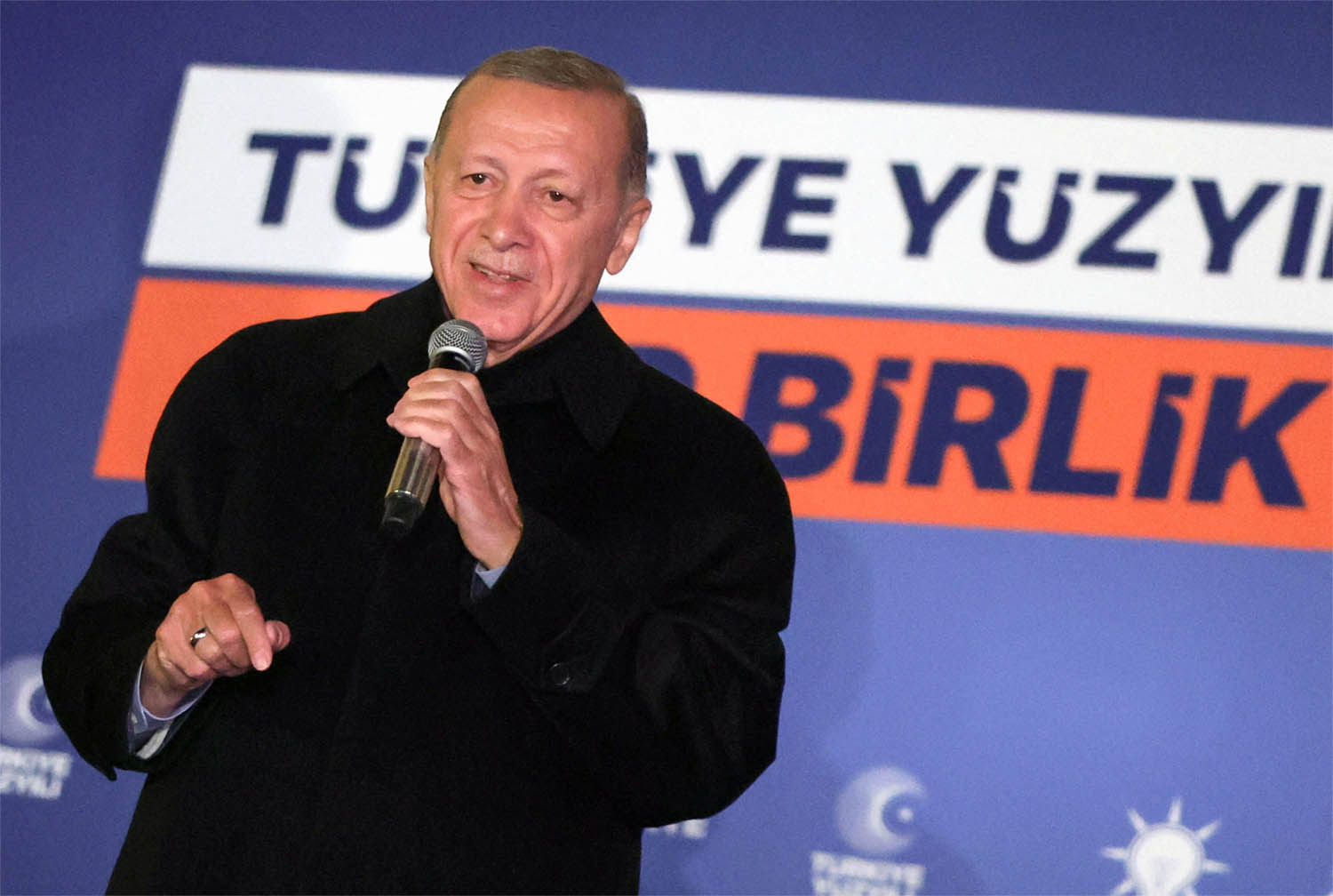 Analysts see Erdogan having advantage in the runoff
