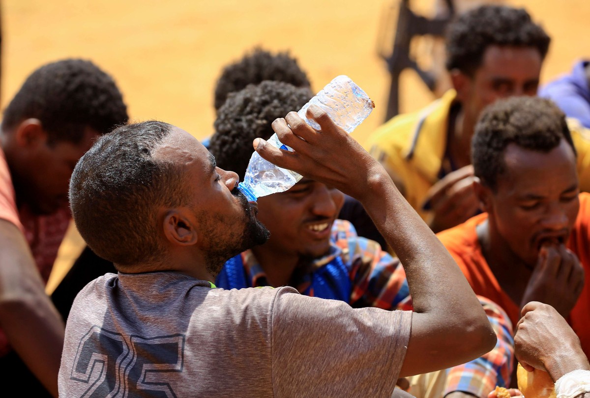 المهاجرون صداع متواصل للسلطات الليبية