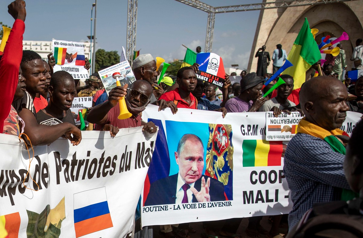 روسيا تكسب المزيد من الحب وفرنسا تحصد المزيد من الكراهية في افريقيا الفرنكوفونية