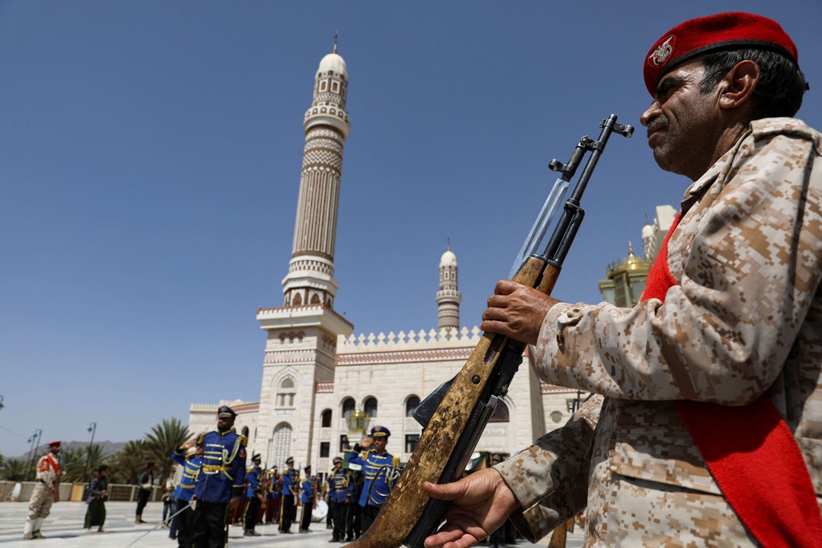 الحرب منعت الحكومة اليمنية من مداخيل لاصلاح الوضع الاقتصادي