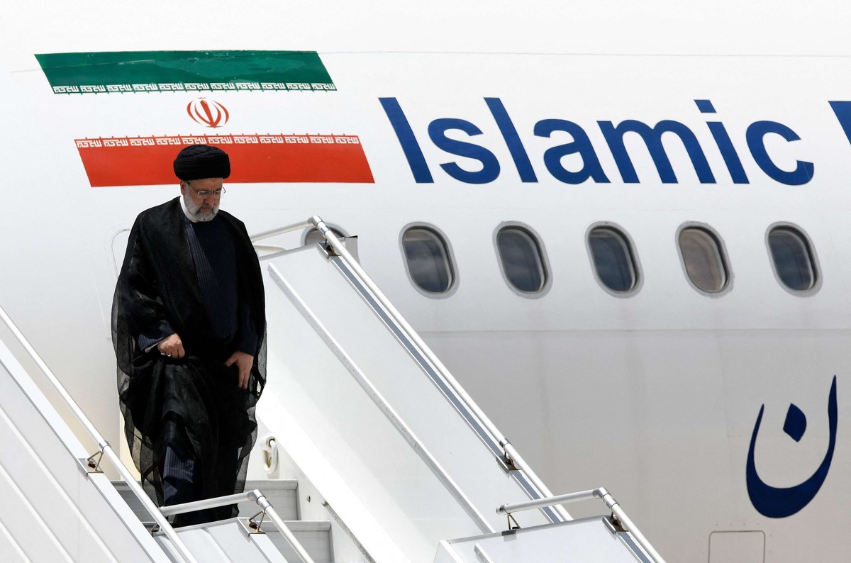 طهران تسعى إلى تخفيف عزلتها