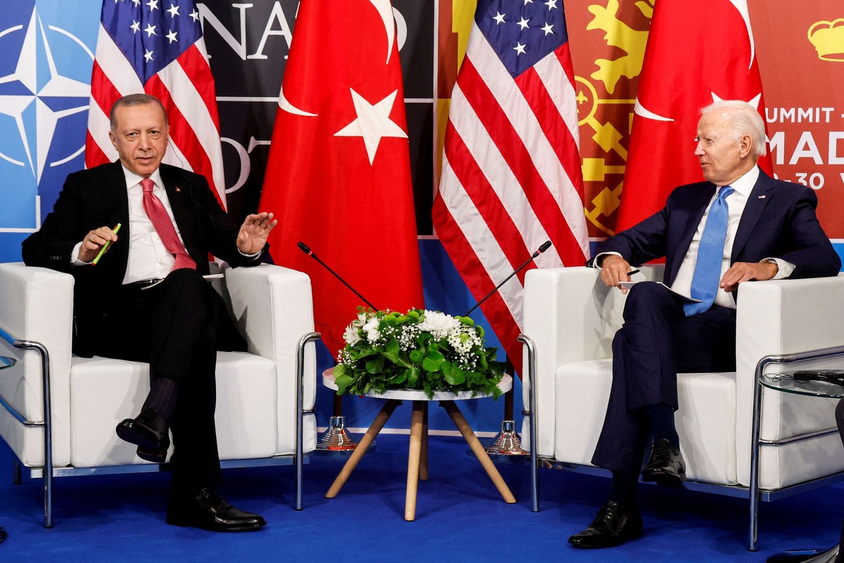 ادوغان اعلم بايدن بشرط تركيا لضم السويد الى الناتو