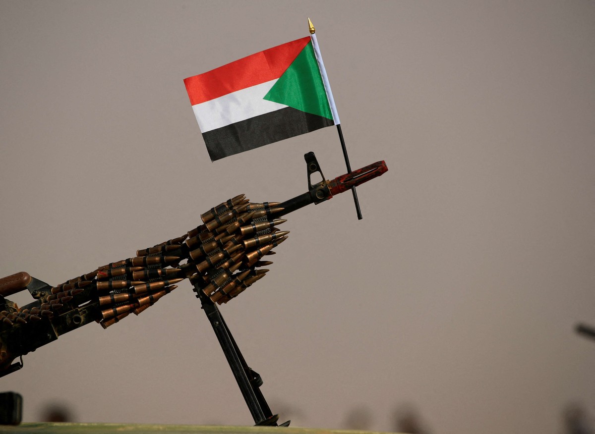 القوى الدولية والاقليمية لم تستطع وقف القتال في السودان