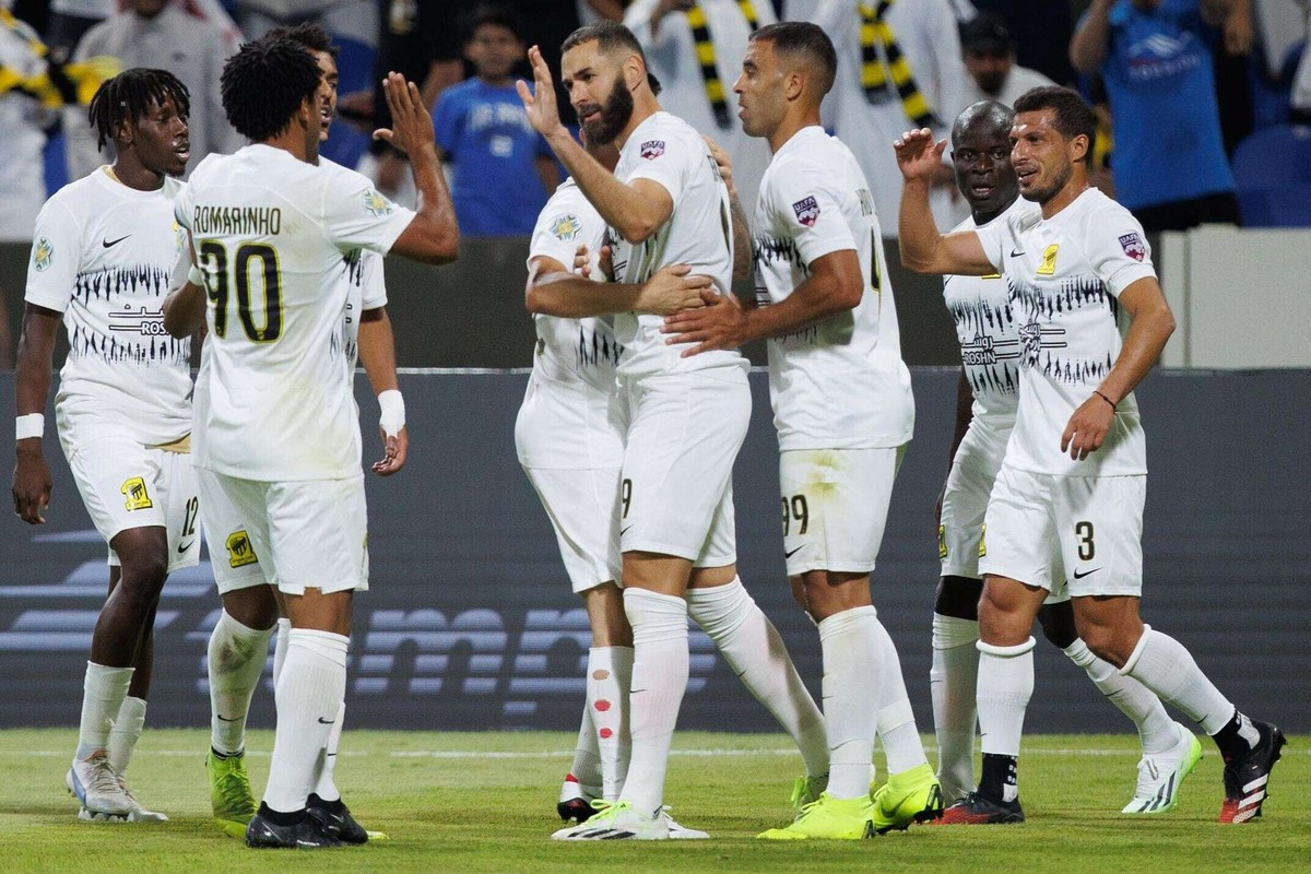 مواجهة ساخنة في انتظار الاتحاد السعودي 