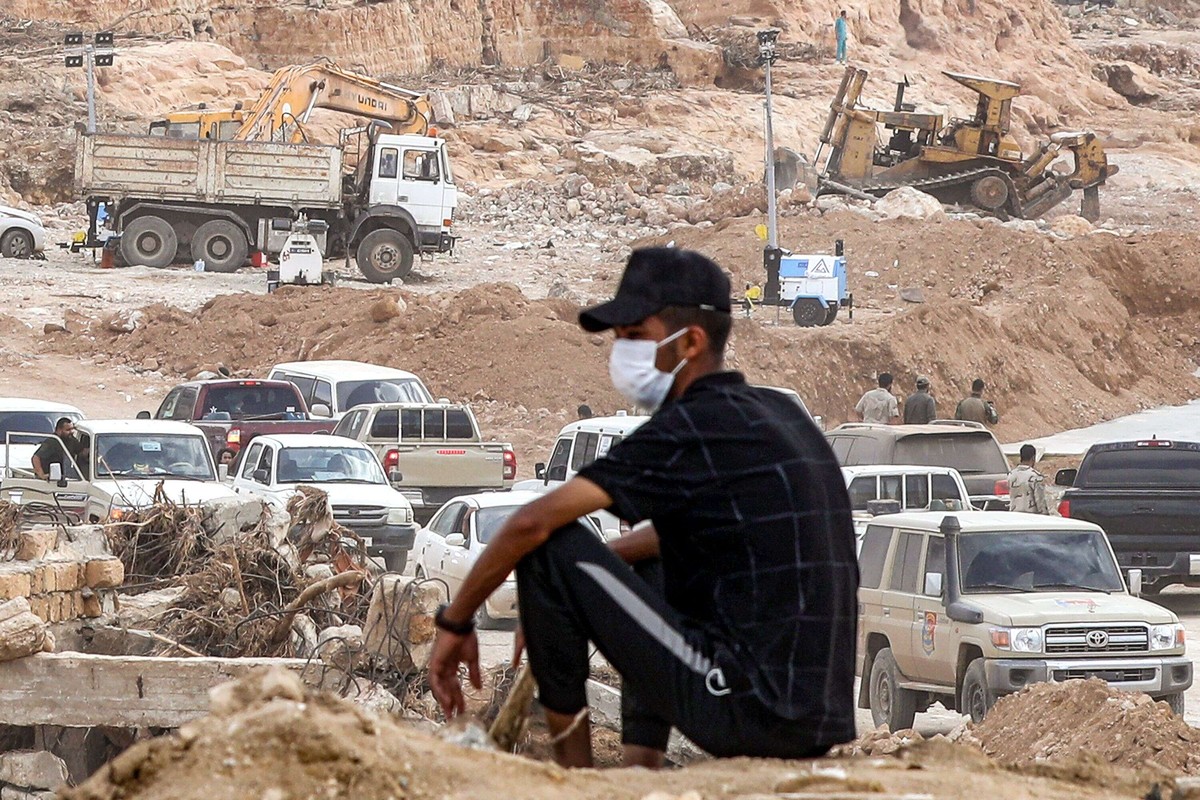 من هنا مرّ الطوفان