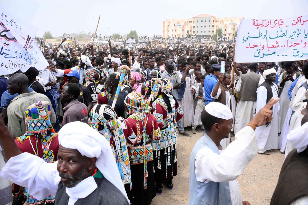 دعم شعبي لتشكيل جبهة وطنية لانهاء الحرب