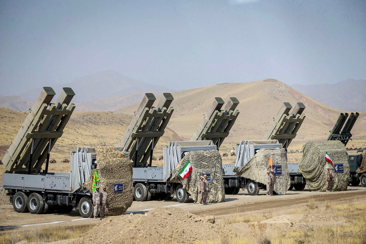 ايران توجه تهديدات لأعدائها من خلال مناورات شاملة