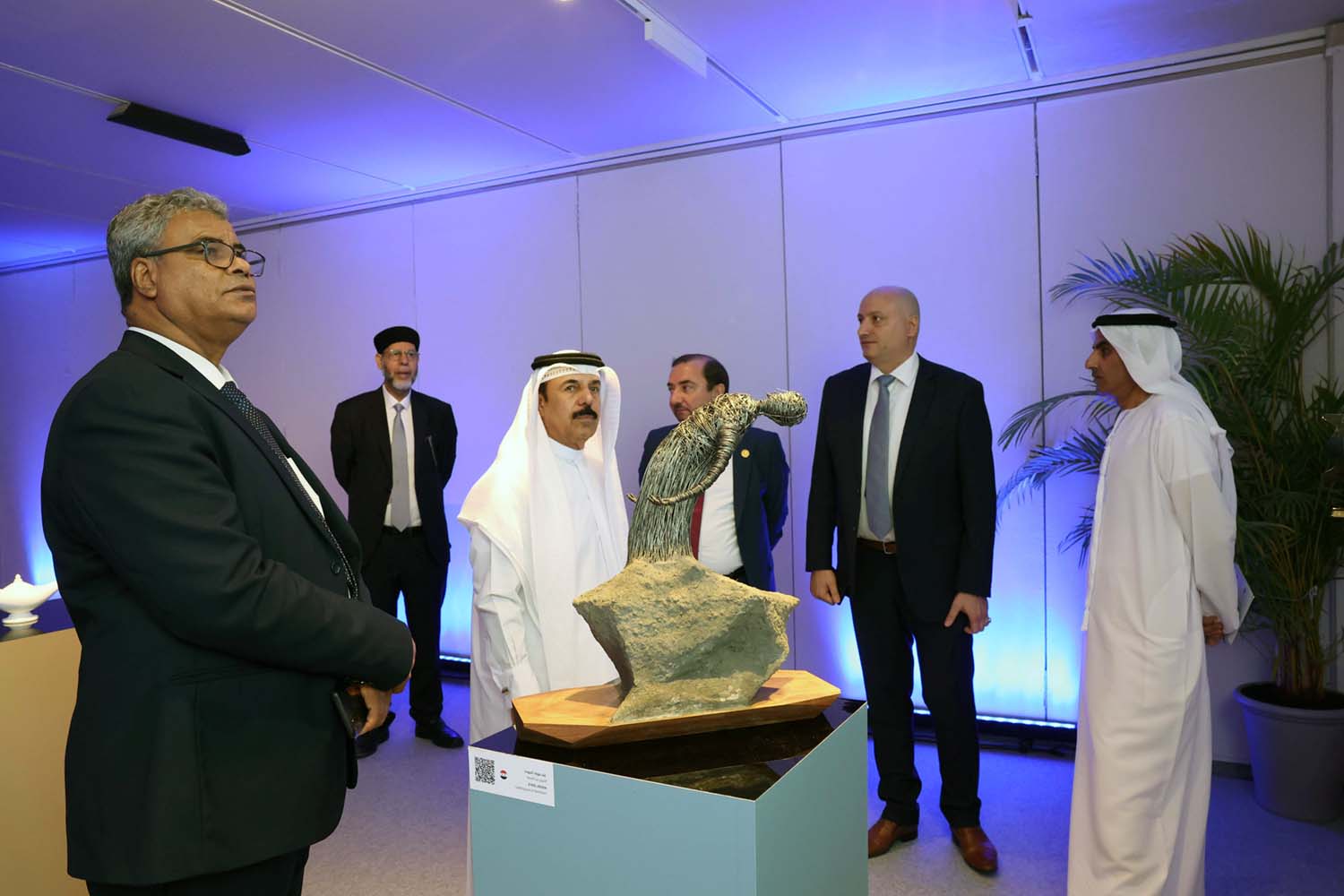 The “Reminiscing the Beginnings” programme began with the opening of an art exhibition by a group of Arab artists