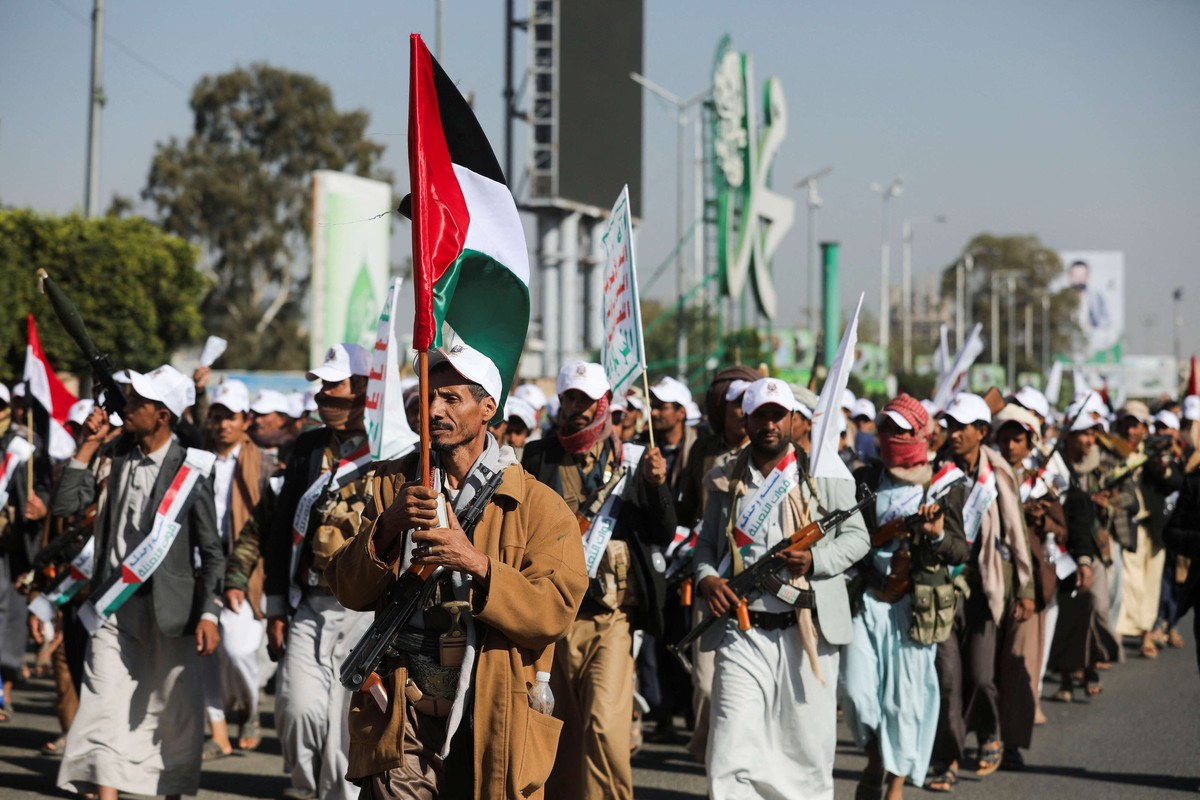 الحوثيون يستفيدون من توسع الصراع في المنطقة