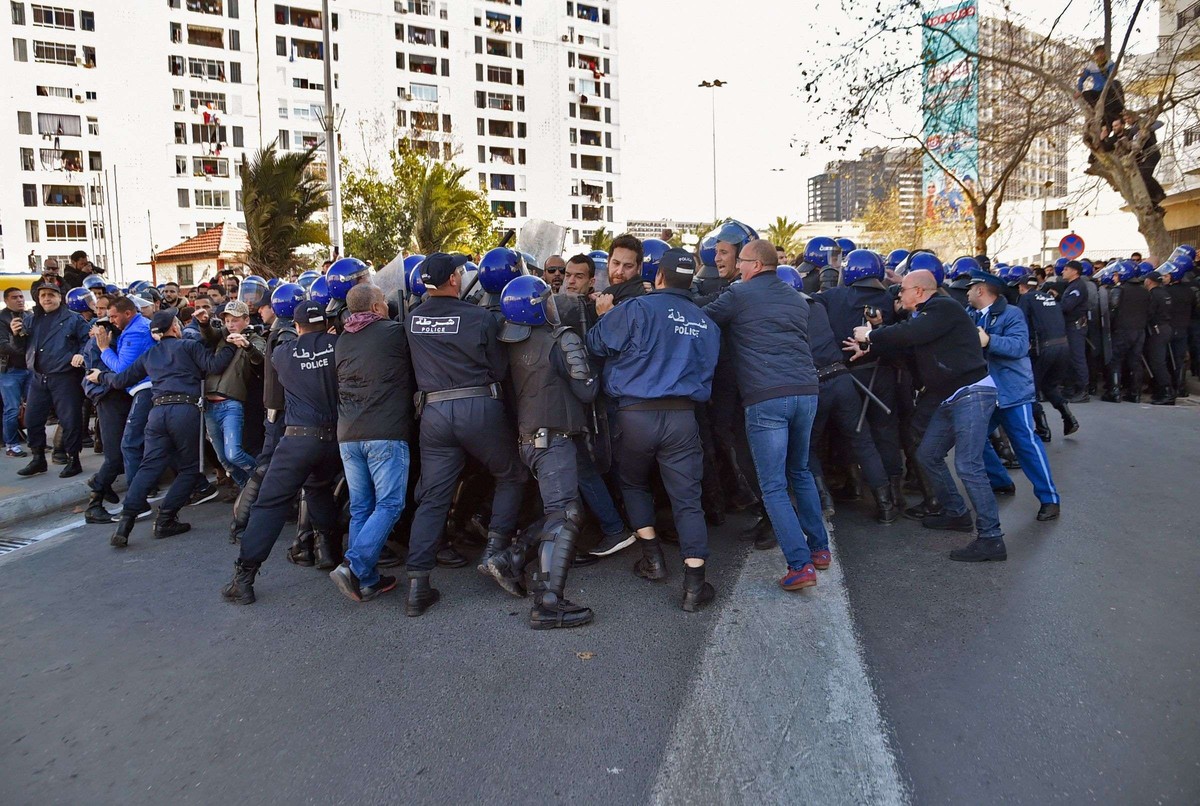 واشنطن وحلفائها يعتقدون بوجود مناخ عام من القمع في الجزائر