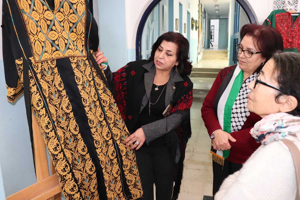 فلسطين
