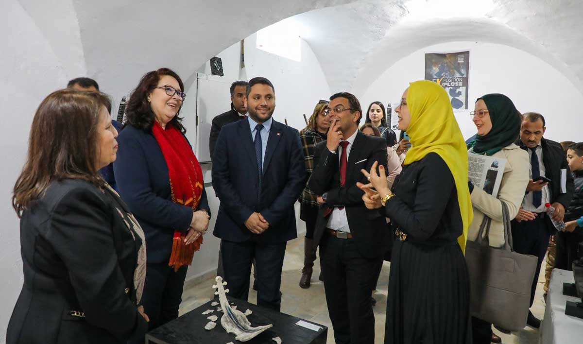 وزيرة الثقافة