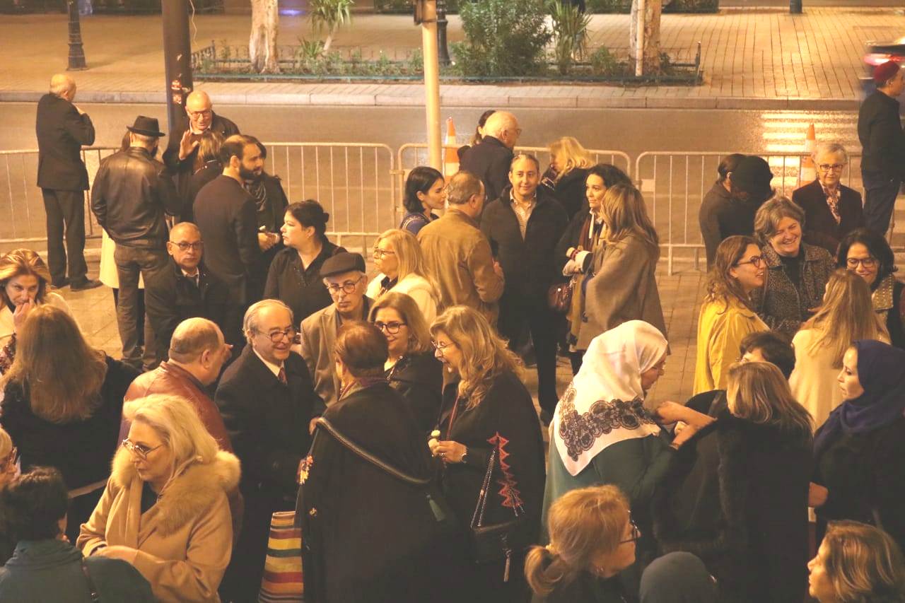 جمهور المهرجان بالمسرح