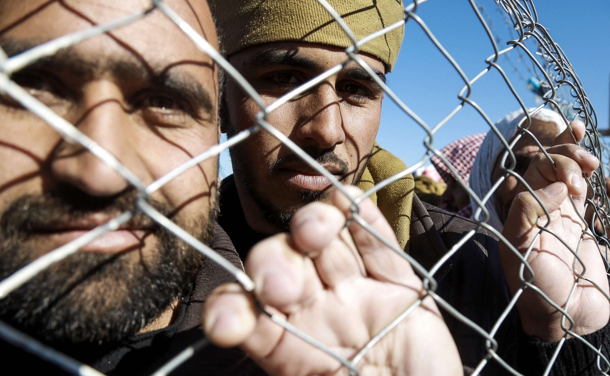 العراق يعتبر من الدول القليلة التي تستعيد بانتظام وعلى دفعات جهاديين محتجزين في شمال سوريا
