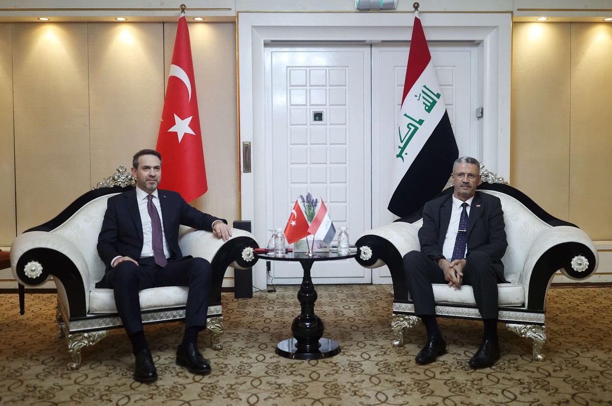 وزير النفط العراقي أجرى مباحثات مع تركيا بشأن تصدير النفط