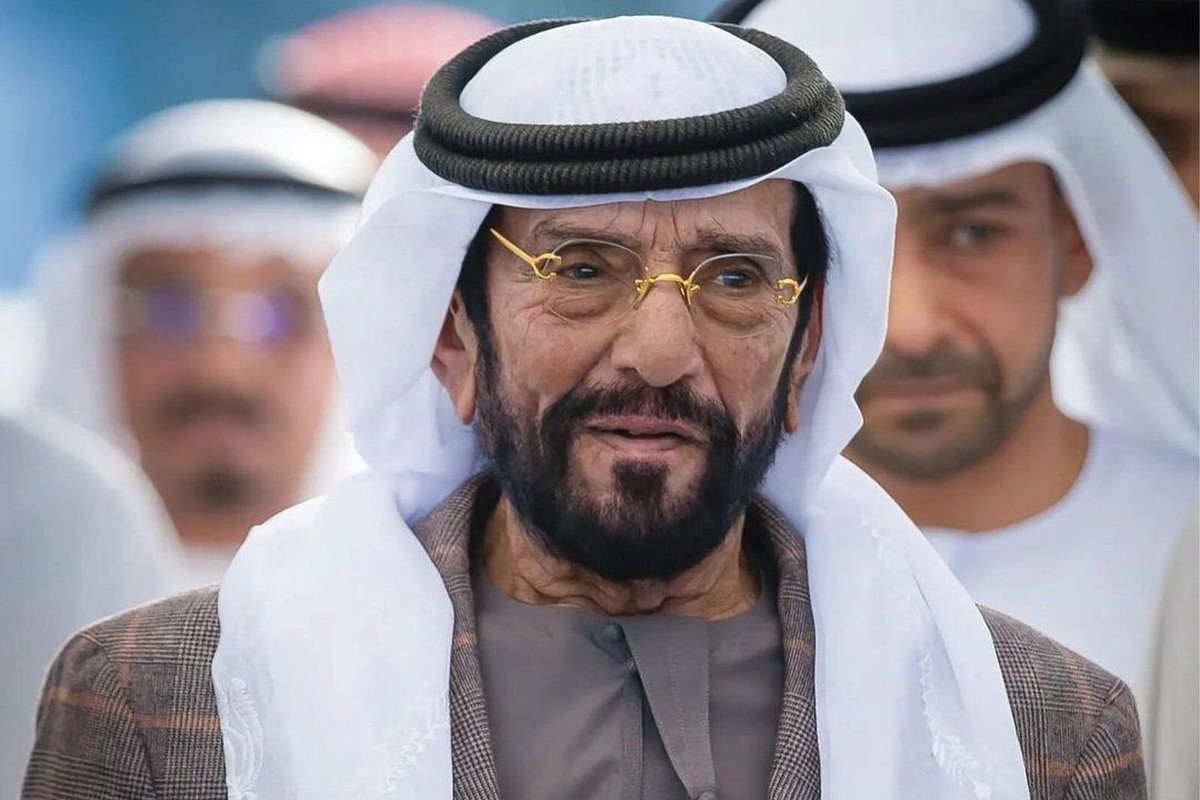الراحل تقلد العديد المناصب السياسية طوال مسيرته العملية