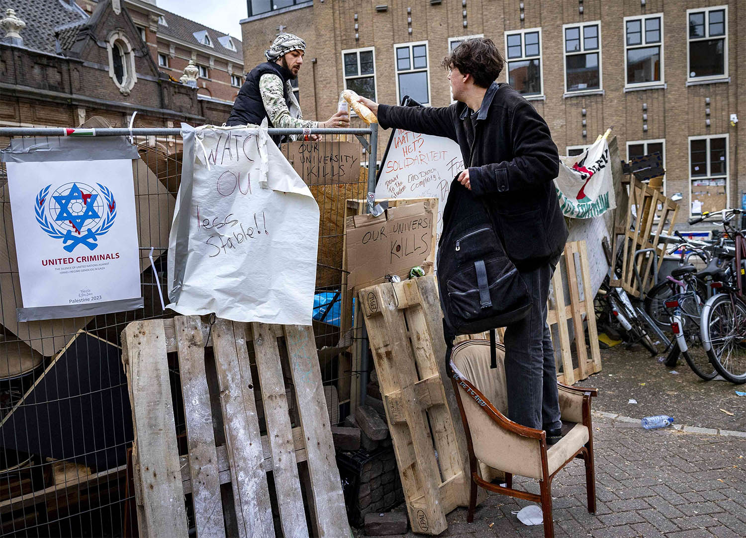 The pro-Palestinian barricades at the Binnengasthuis site of the University of Amsterdam