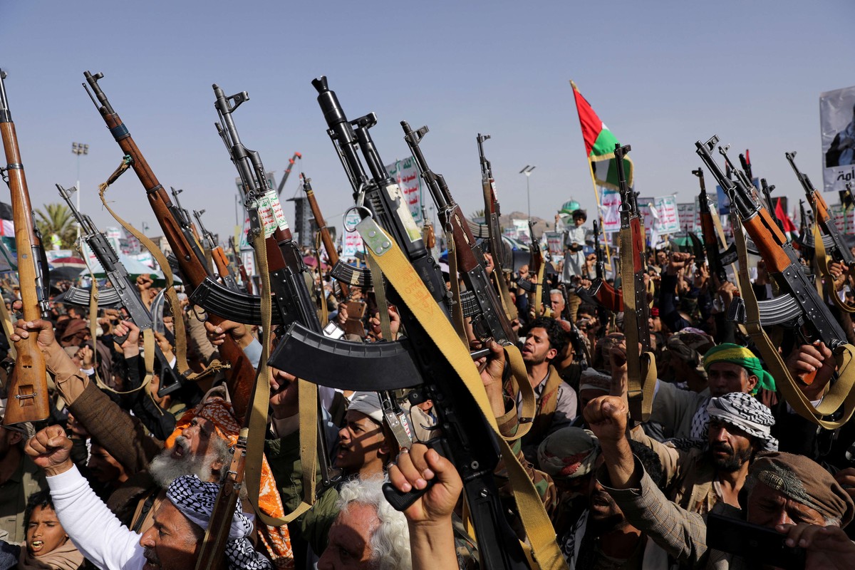 الحوثيون يديرون ظهرهم لكل جهود السلام