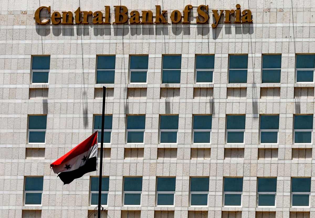 التحقيقات في الحرب السورية تطال المصرف المركزي