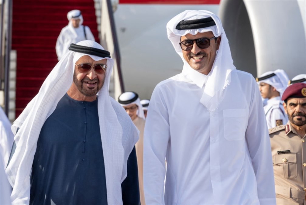 العلاقات بين الإمارات وقطر تواصل التقدم 