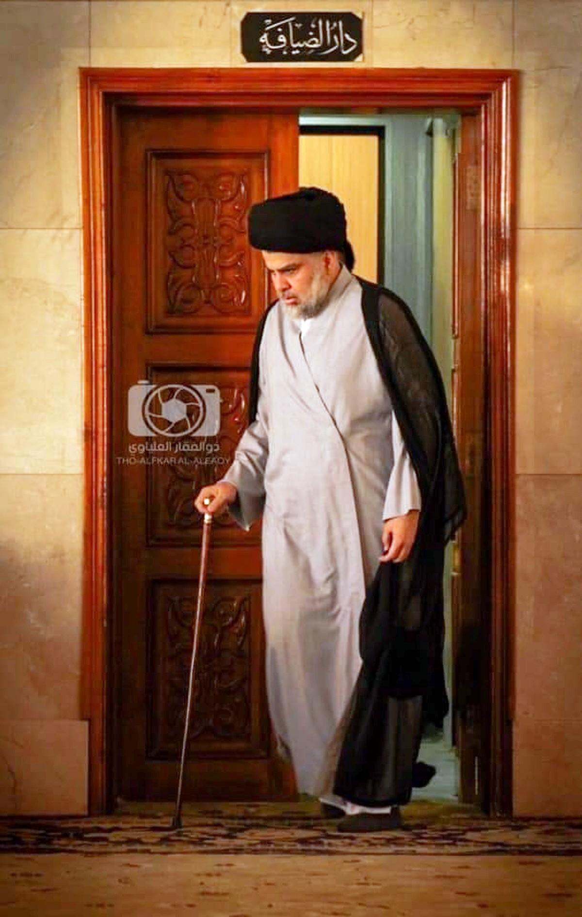 تقلب الصدر بين الانكفاء والانخراط السياسي مناورات لاعادة التموقع في مشهد مضطرب