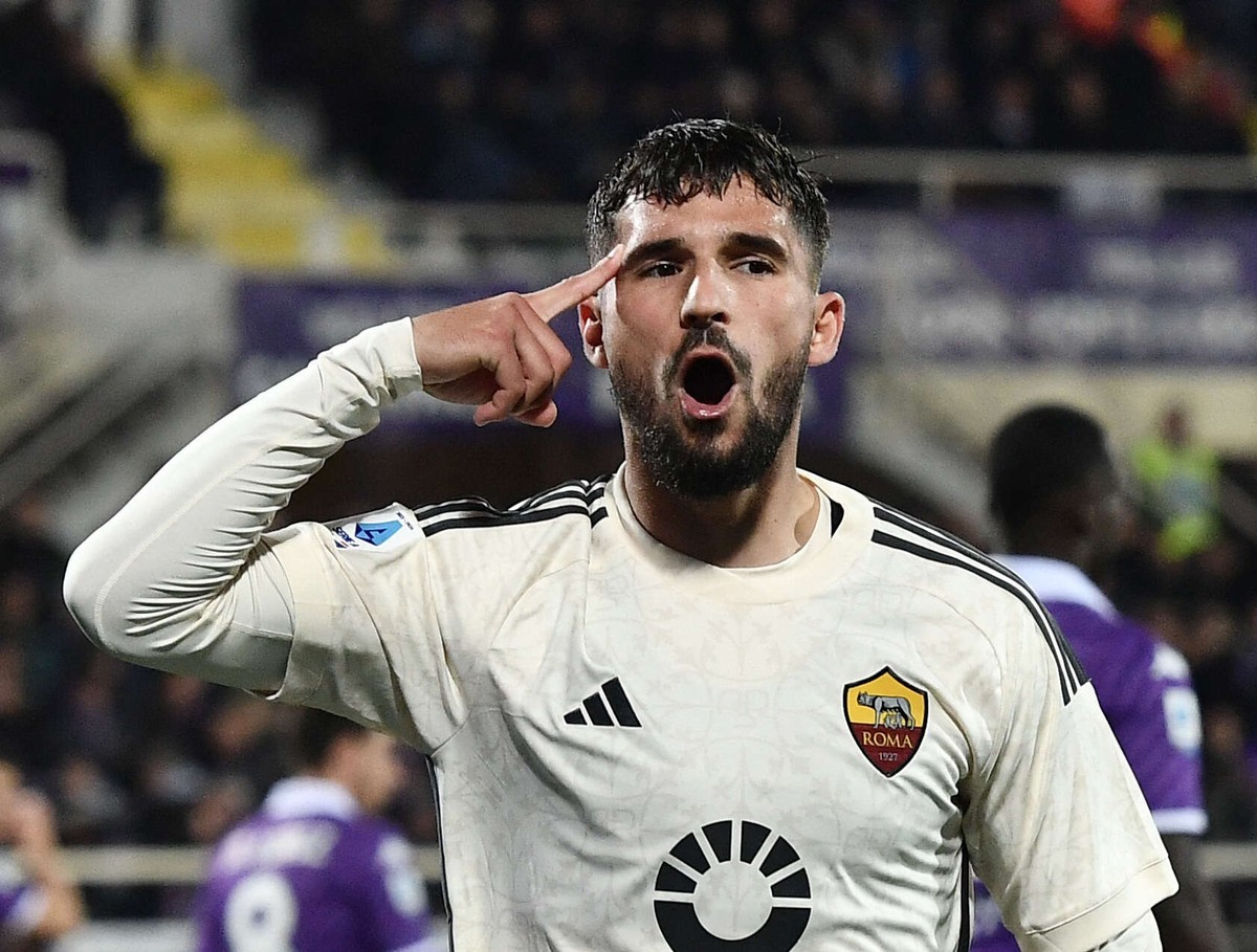 الجزائري حسام عوار 