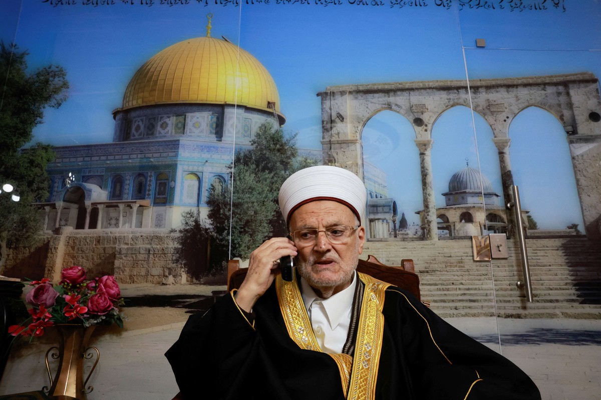 خطيب القدس أبعد لغاية 8 أغسطس مع امكانية ابعاده مجددا 6 أشهر