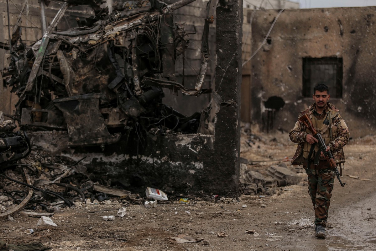  اشتباكات متواصلة بين جماعات موالية لايران و قسد