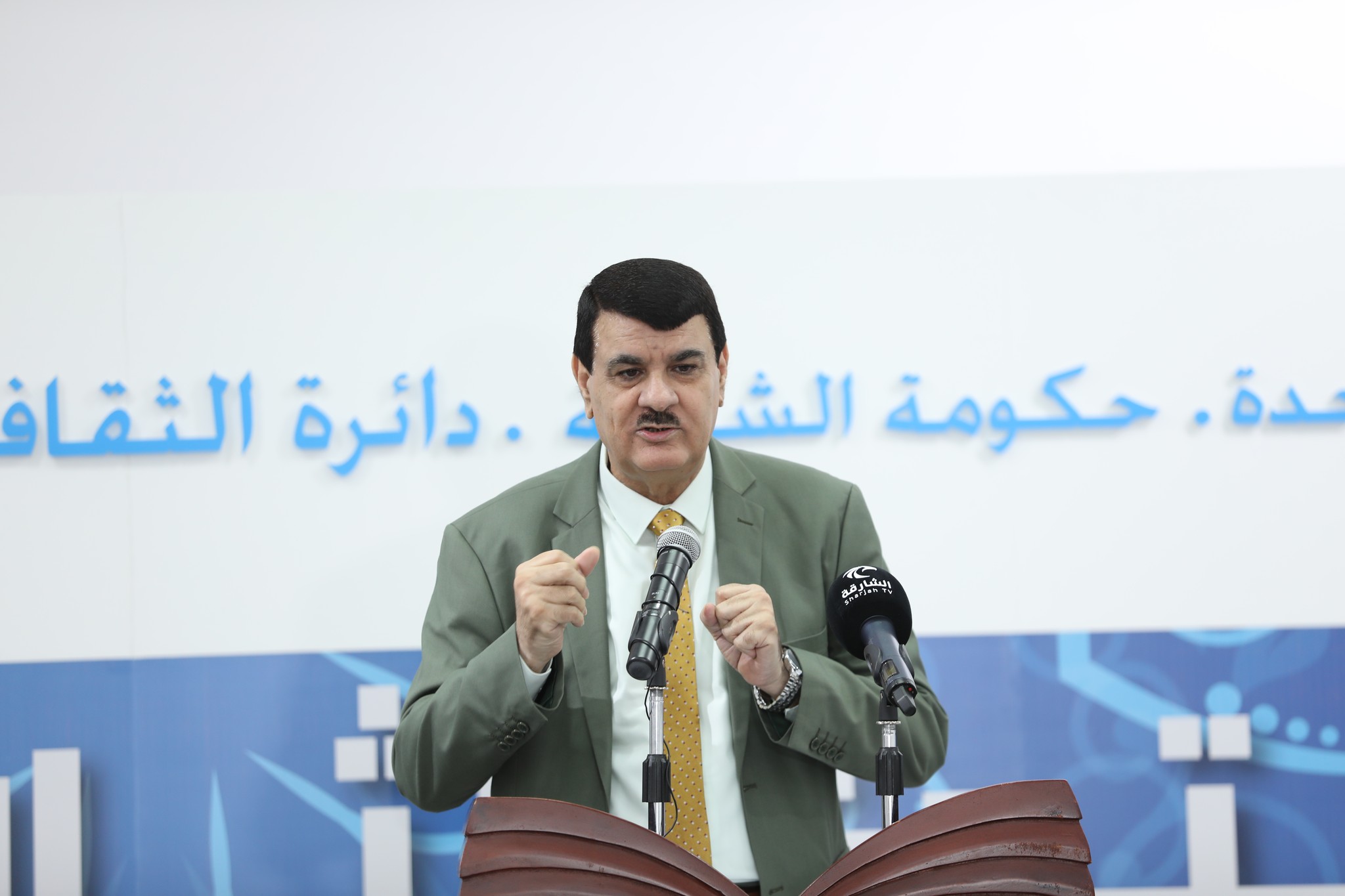 الشاعر د. درباس