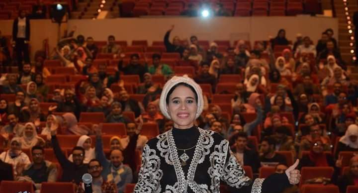 عايز منحة