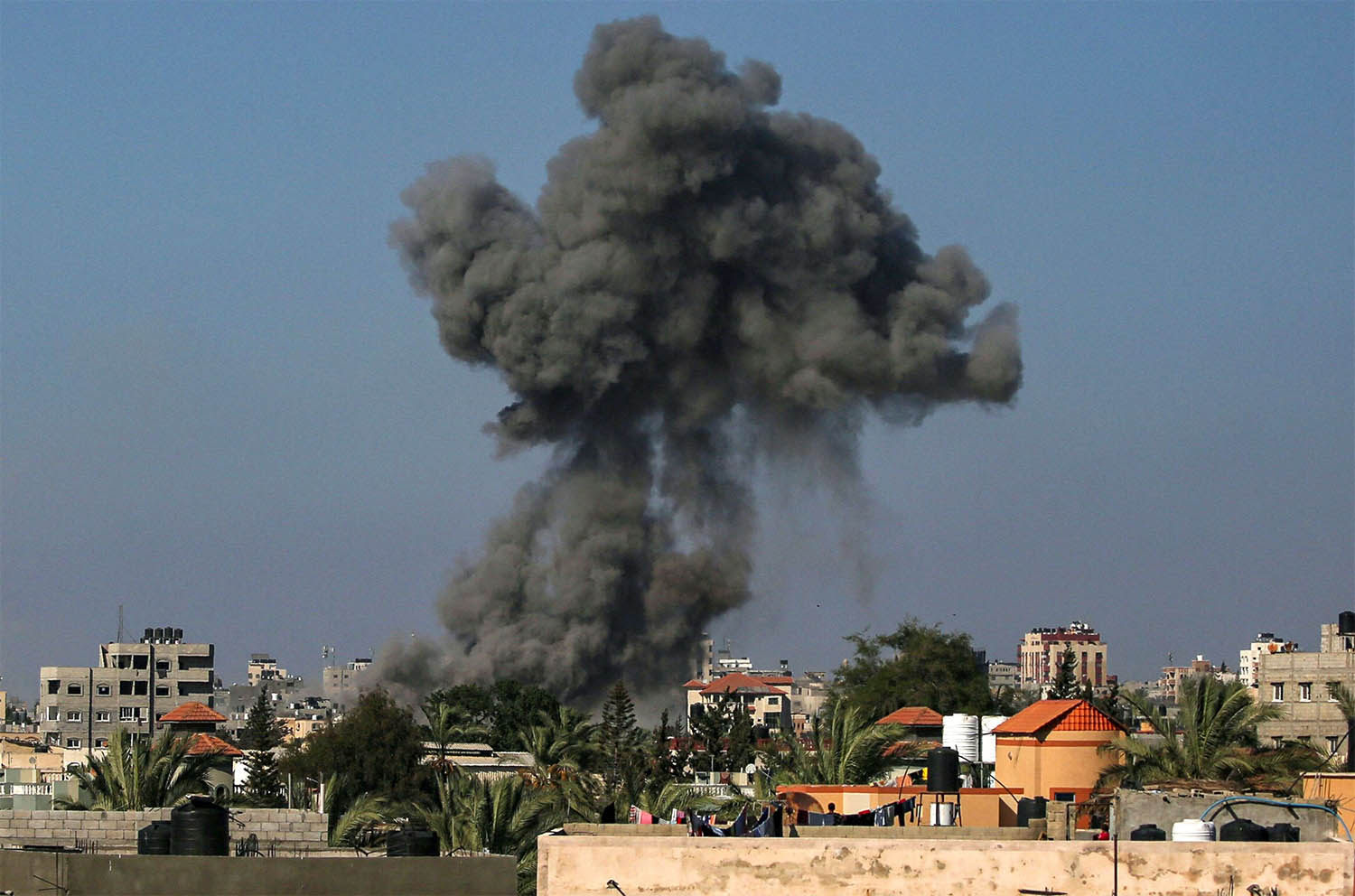 Israel's bombardment of Gaza continues unabated