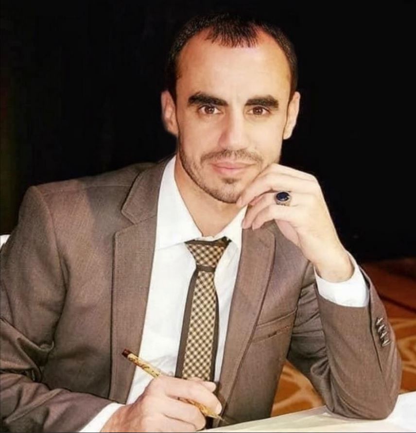  الخطاط الأردني رفعت محمد بوايزة