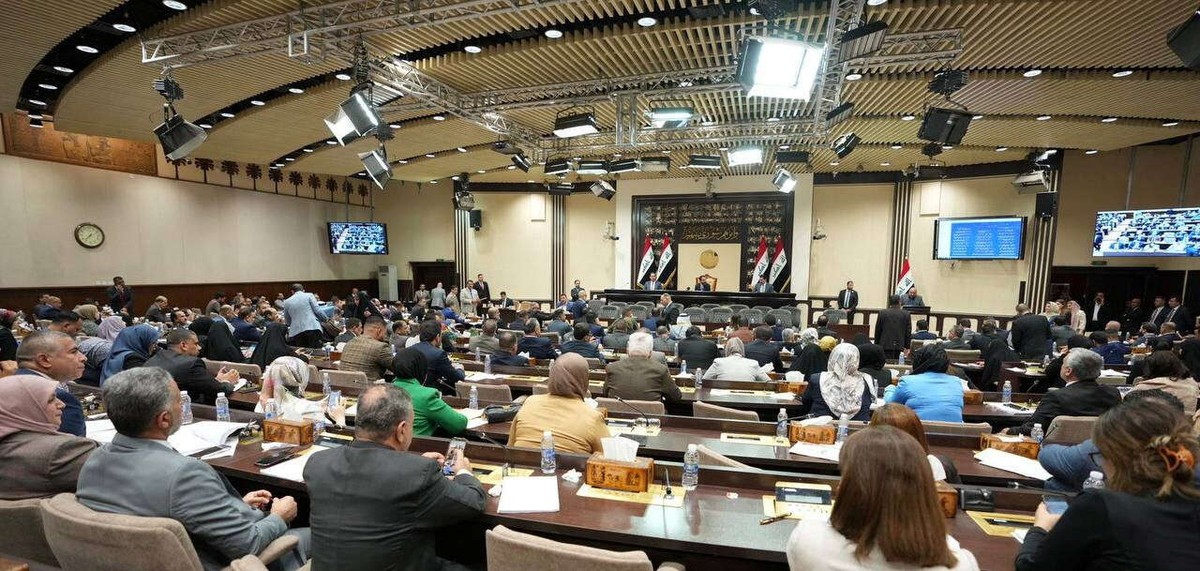 القوانين تضيق الخناق على الصحافة في العراق