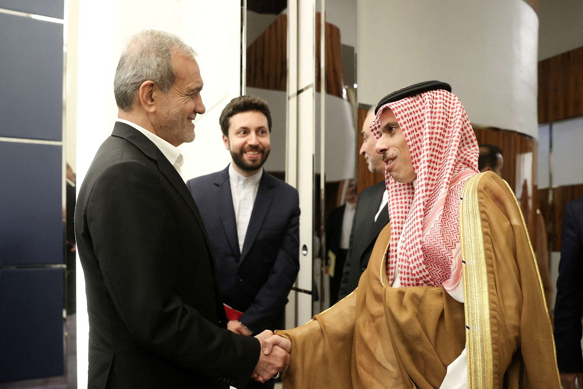 ايران تسعى لوضع الخلافات في الرأي مع السعودية جانبا