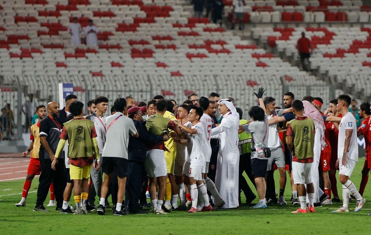 لقاء البحرين واندونيسيا