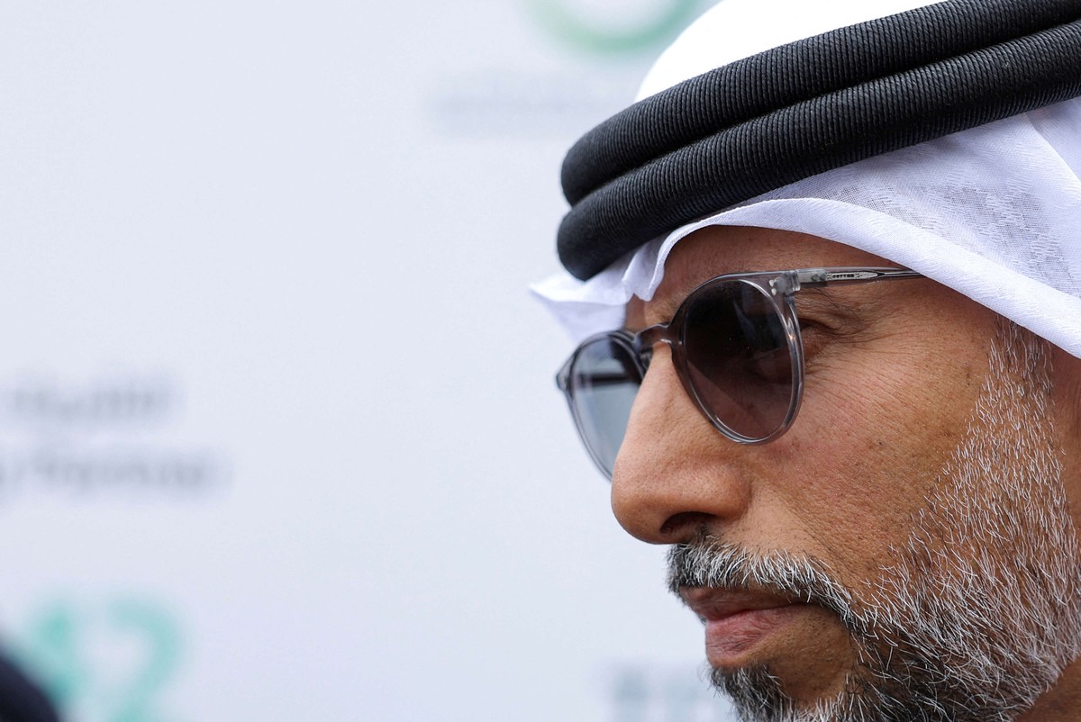 وزير الطاقة الاماراتي يؤكد تأثر انتاج النفط بالوضع الجيوسياسي في الشرق الأوسط