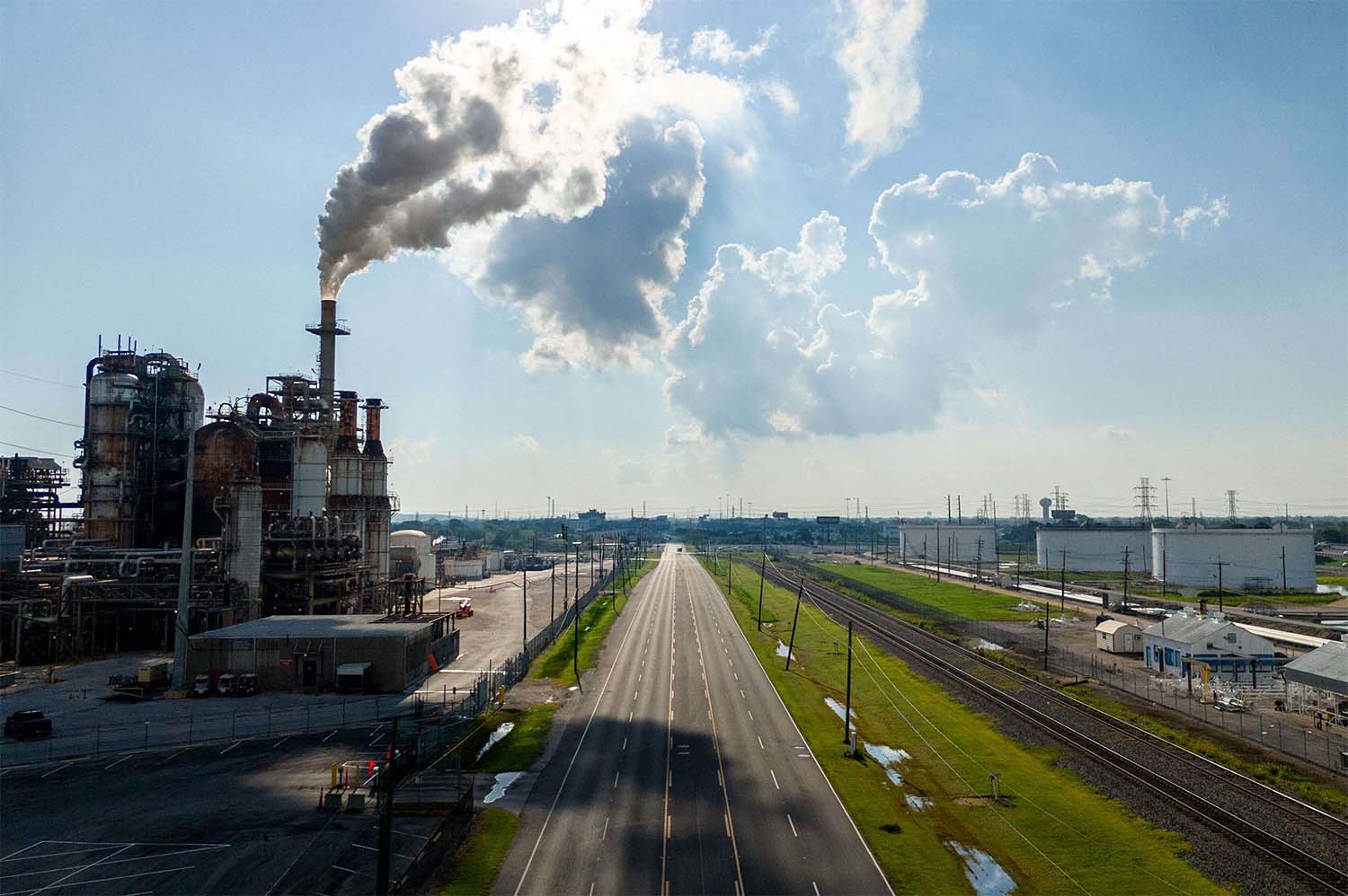IEA cut 2024 demand growth forecast by 40,000 bpd