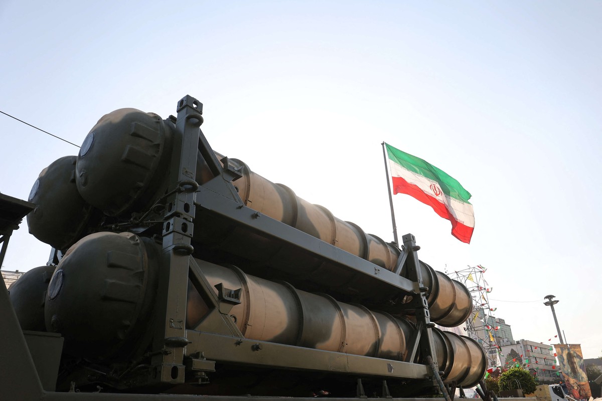 طهران تنوي إشراك قواتها العسكرية النظامية وليس الحرس الثوري فقط