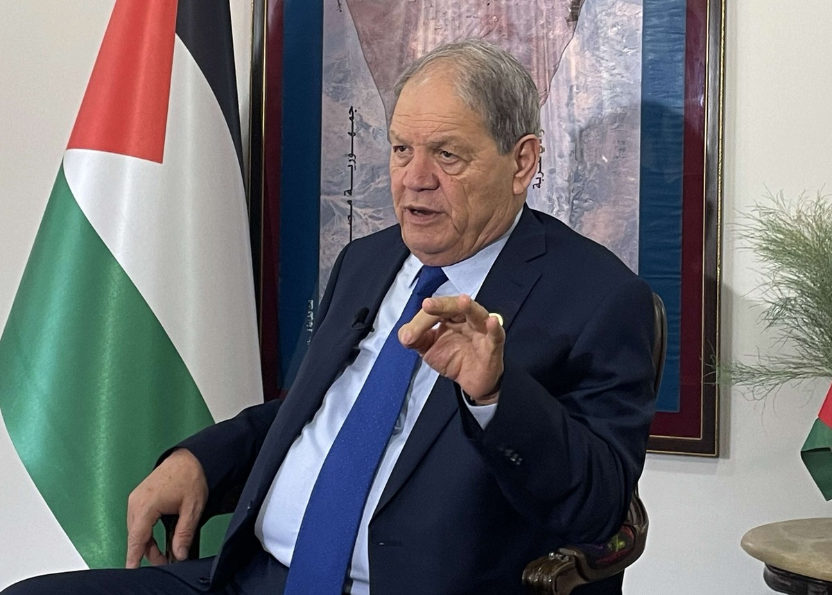 روحي فتوح سيتولى رئاسة السلطة الفلسطينية في حال شغور المنصب