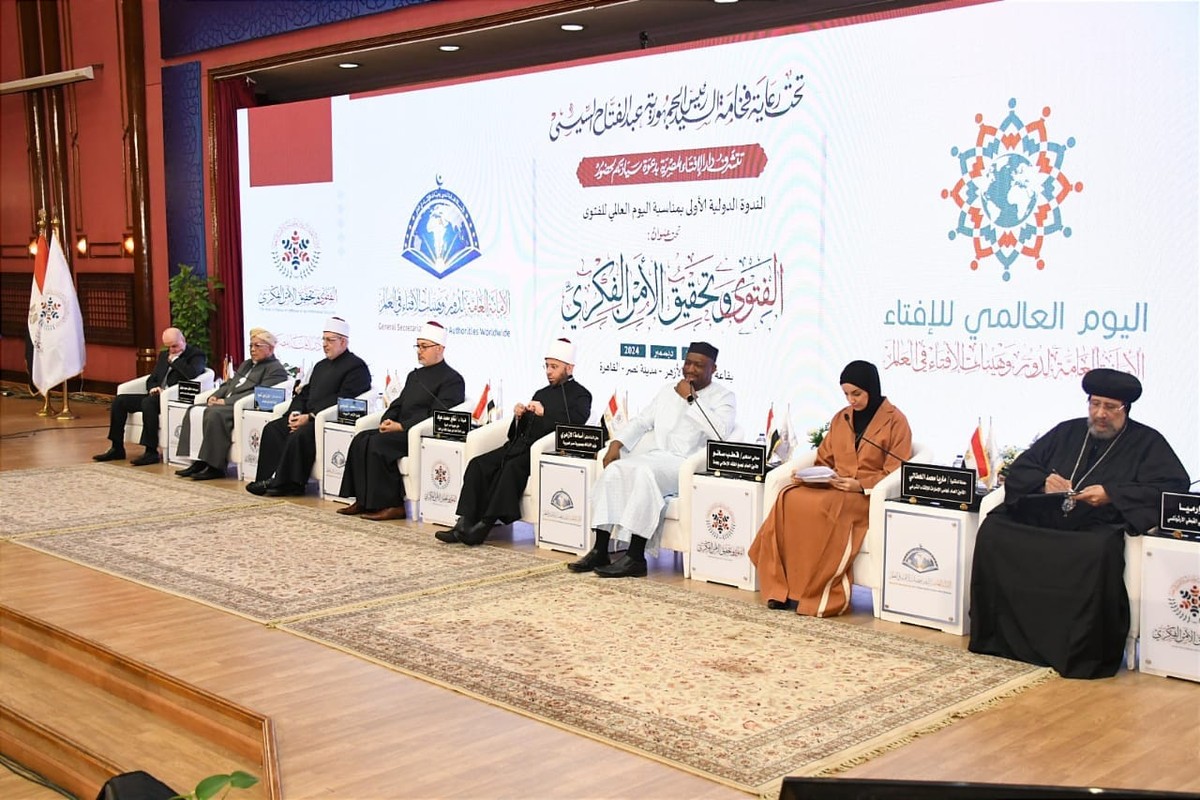أضرار خطيرة تسببها آراء غير المختصين على المجتمعات 