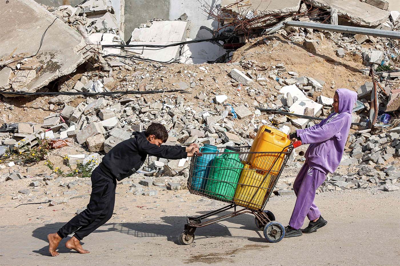 The policy to cut off water 'may amount to the crime of genocide'