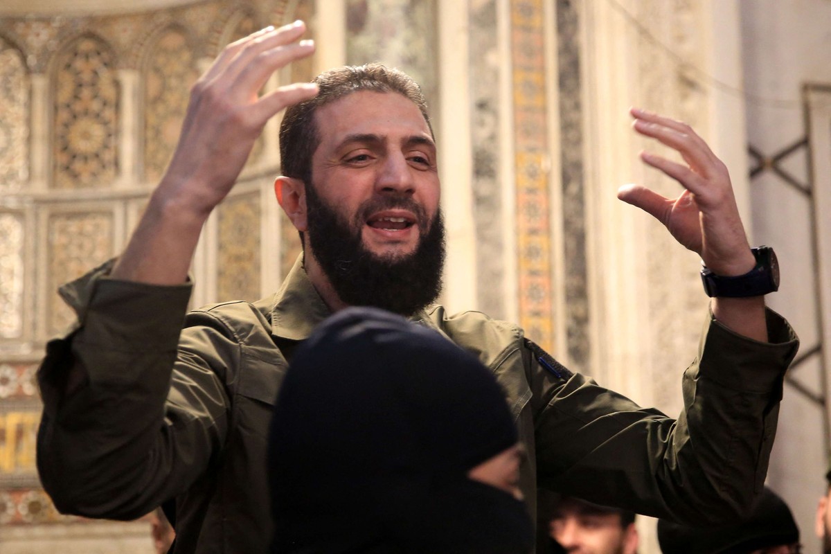 الشرع تعهد بمنح الفرصة لجميع السوريين للمشاركة في الحوار 