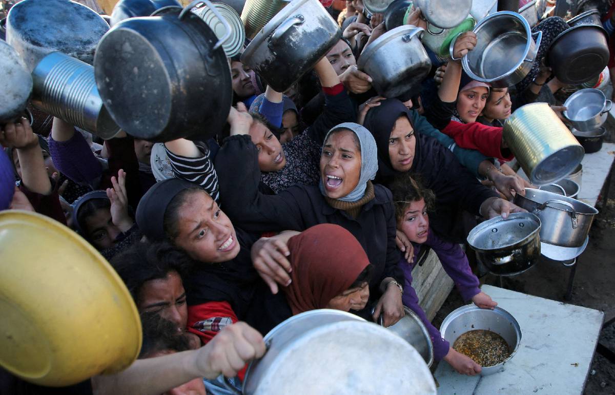 مركز توزيع للأغذية في غزة