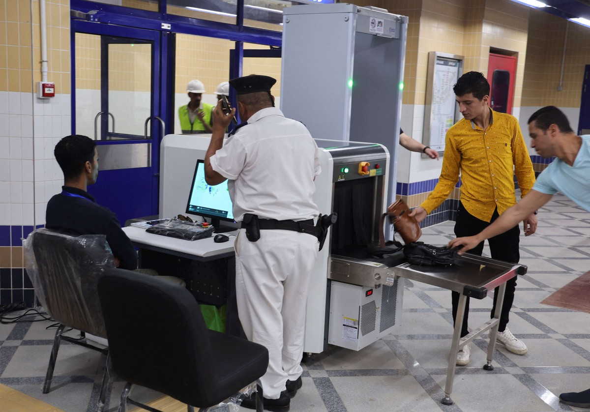 إجراءات المراقبة الجديدة تهدد آخر متنفس للمصريين