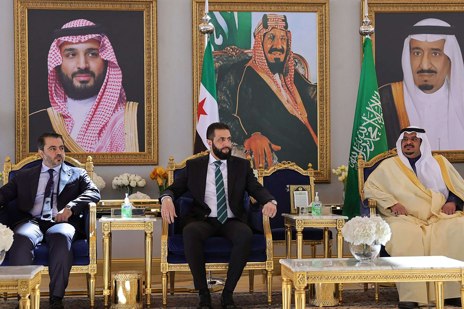  حراك دبلوماسي لتطوير العلاقات