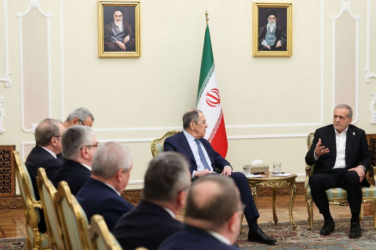 الغرب يتوجس من الشراكة بين طهران وموسكو 
