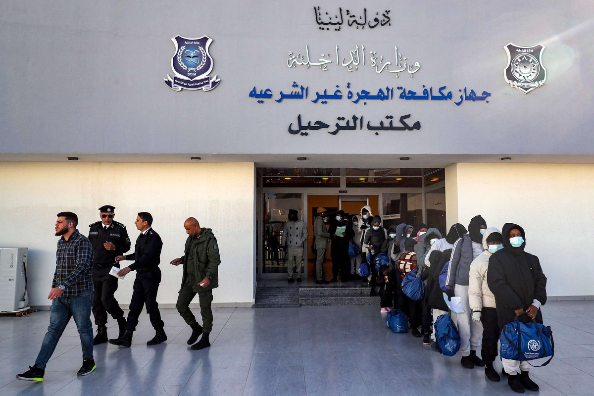 المهاجرون وسط التجاذبات السياسية في ليبيا