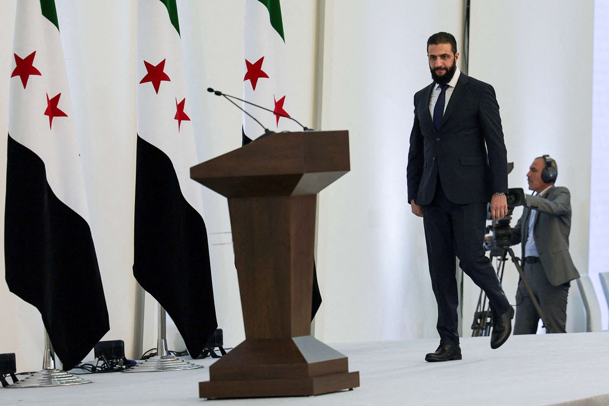 انفتاح دبلوماسي