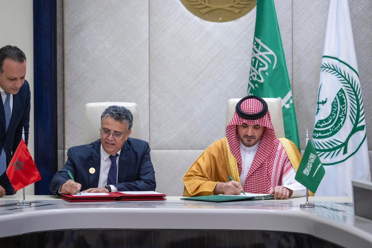 علاقات عميقة